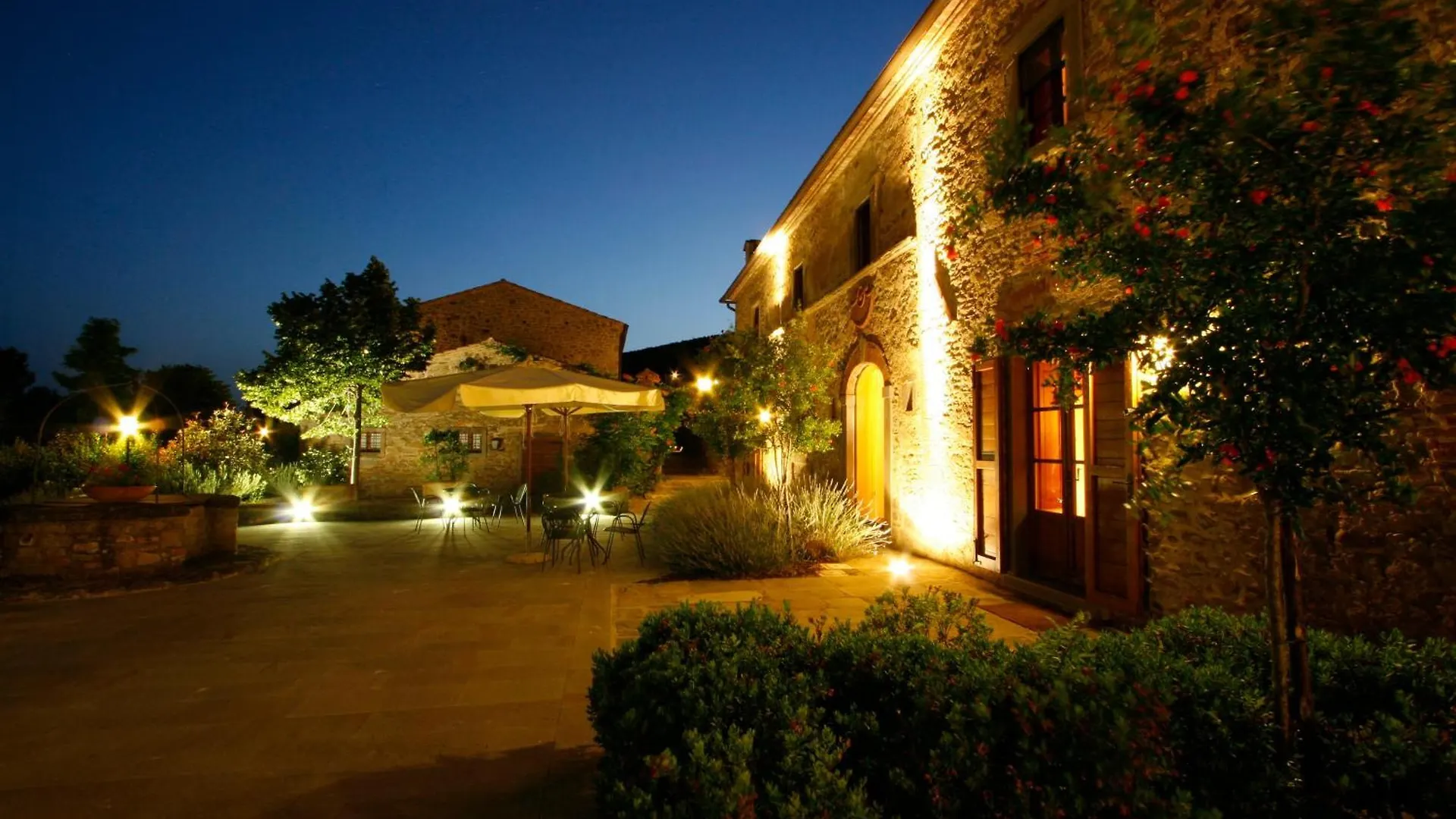 Villa Borgo San Pietro Cortona 4*,  Italy